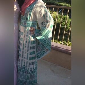 White Palestinian thobe